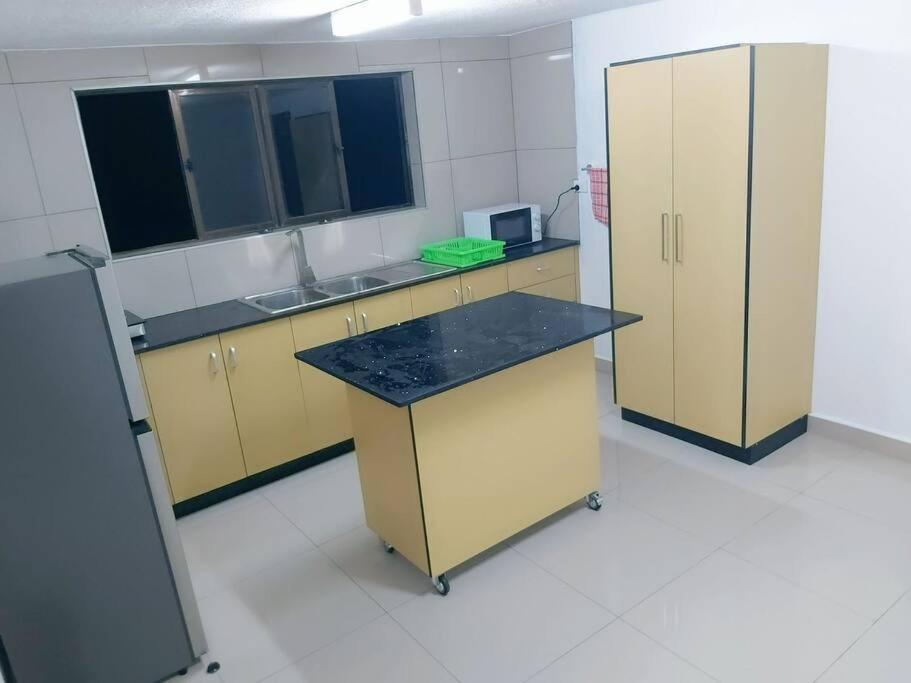 Barrett Accommodation Apartment Сува Экстерьер фото