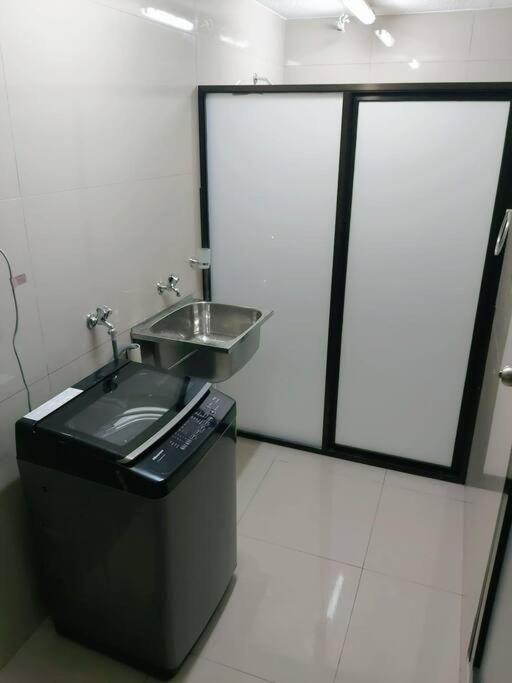 Barrett Accommodation Apartment Сува Экстерьер фото