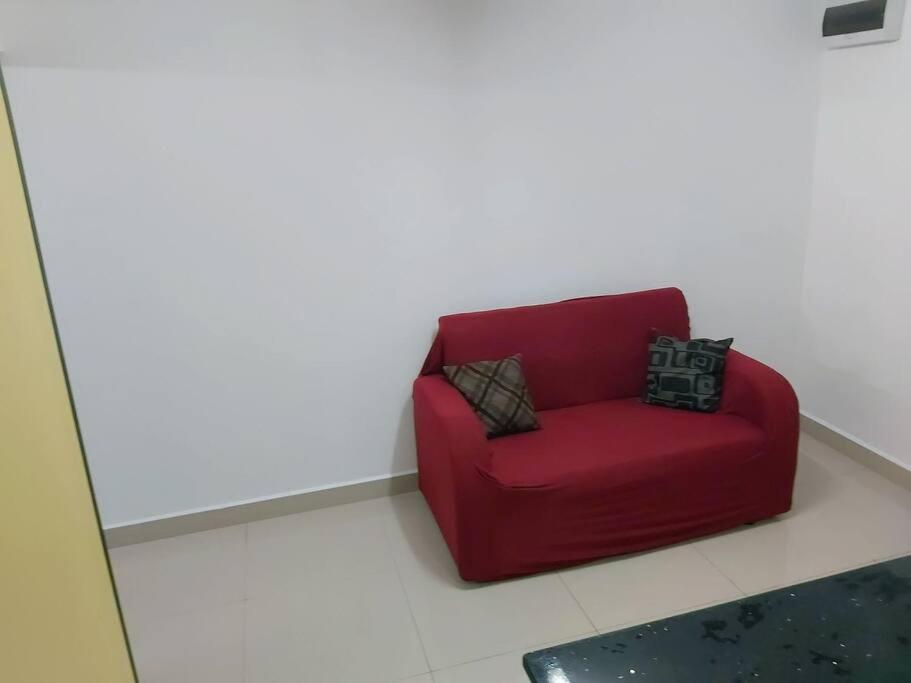 Barrett Accommodation Apartment Сува Экстерьер фото
